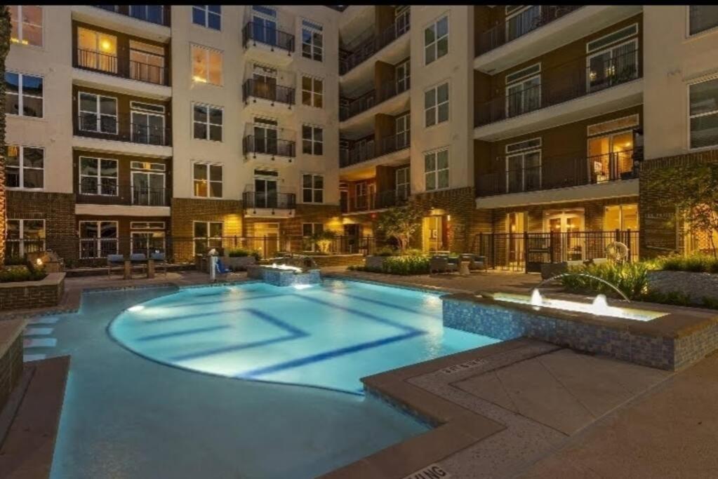 Best 5* Luxury Living Downtown Kingbed Suite ヒューストン エクステリア 写真