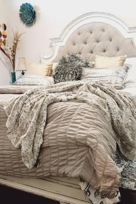 Best 5* Luxury Living Downtown Kingbed Suite ヒューストン エクステリア 写真