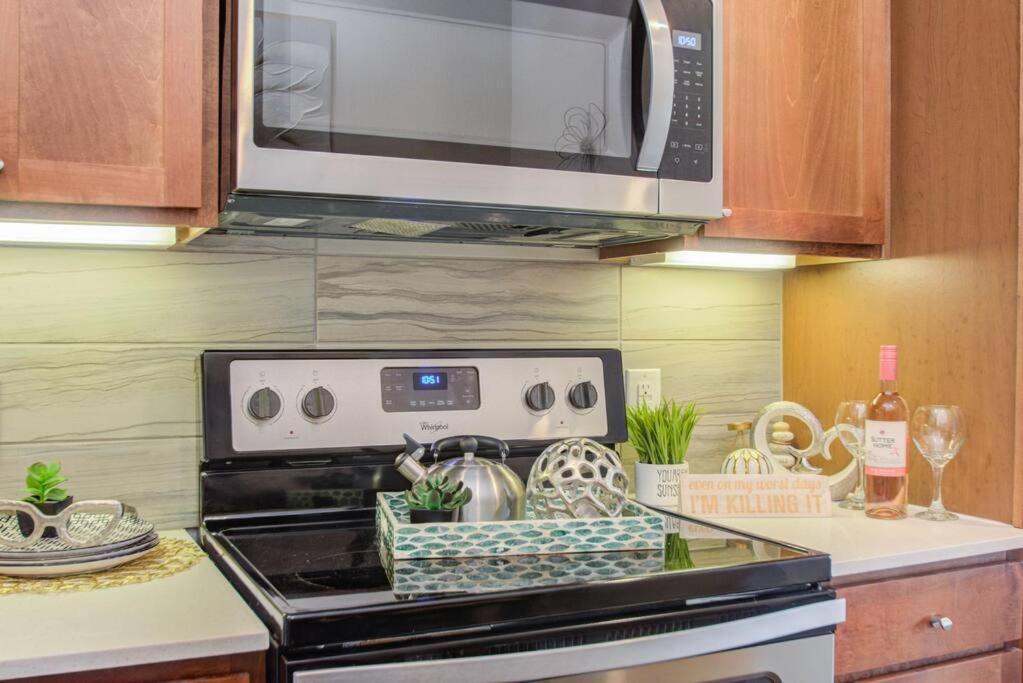 Best 5* Luxury Living Downtown Kingbed Suite ヒューストン エクステリア 写真