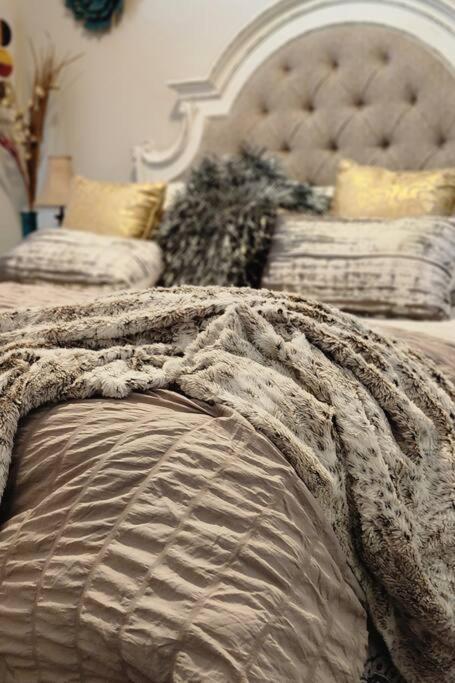 Best 5* Luxury Living Downtown Kingbed Suite ヒューストン エクステリア 写真